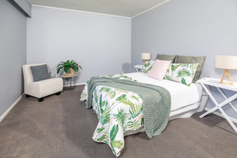 Photo of property in 2 Newcastle Road, Dinsdale, Hamilton, 3204