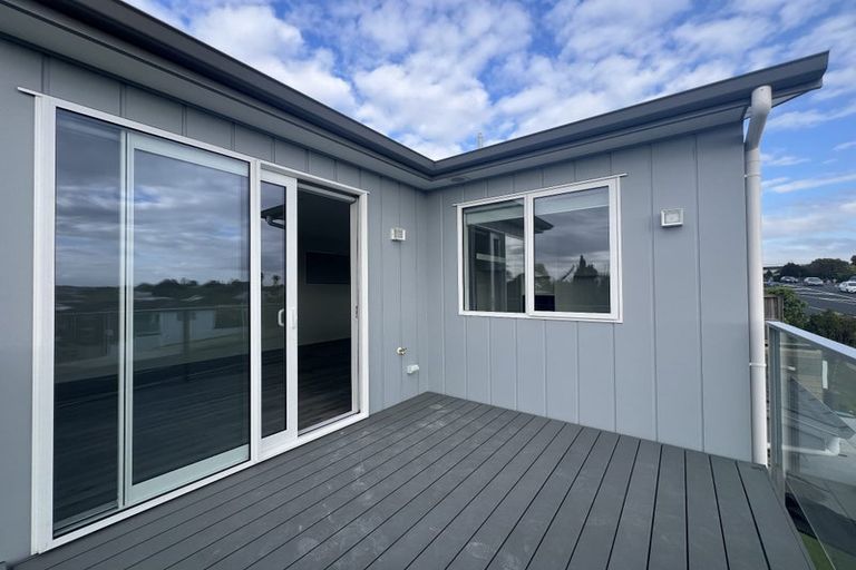 Photo of property in 319b East Coast Road, Mairangi Bay, Auckland, 0630