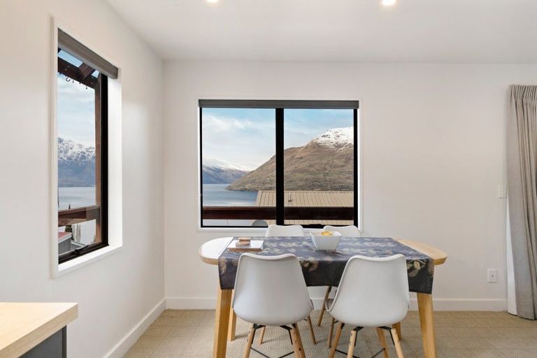Photo of property in 60b Wynyard Crescent, Fernhill, Queenstown, 9300