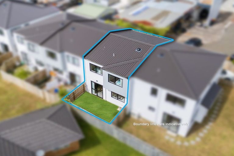 Photo of property in 11/60 Kelman Road, Kelston, Auckland, 0602