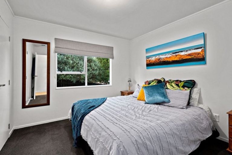 Photo of property in 29 Lilburn Crescent, Massey, Auckland, 0614