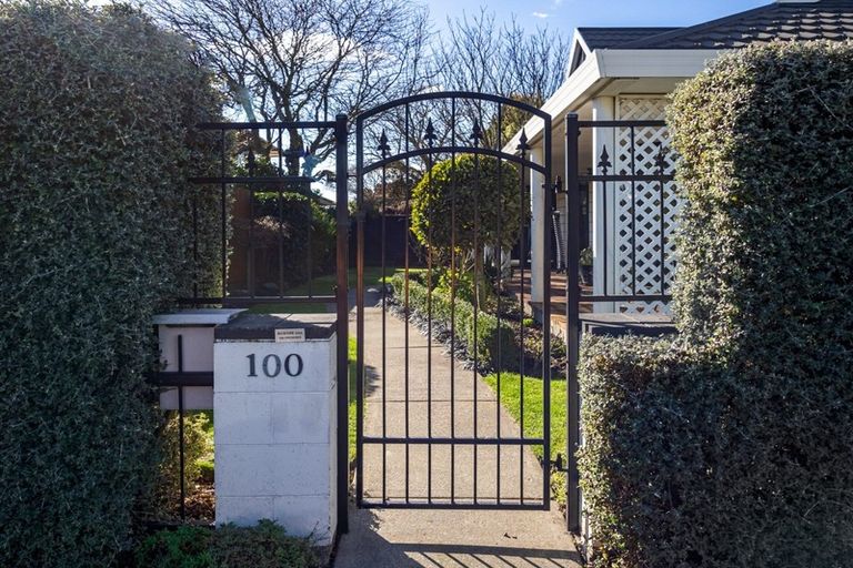 Photo of property in 2/100 Proctor Street, Papanui, Christchurch, 8053