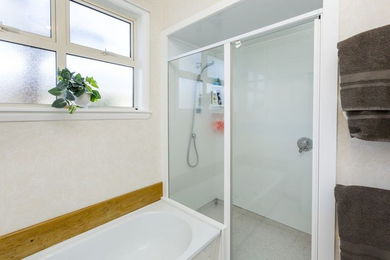 Photo of property in 32 Mcparland Street, Ebdentown, Upper Hutt, 5018