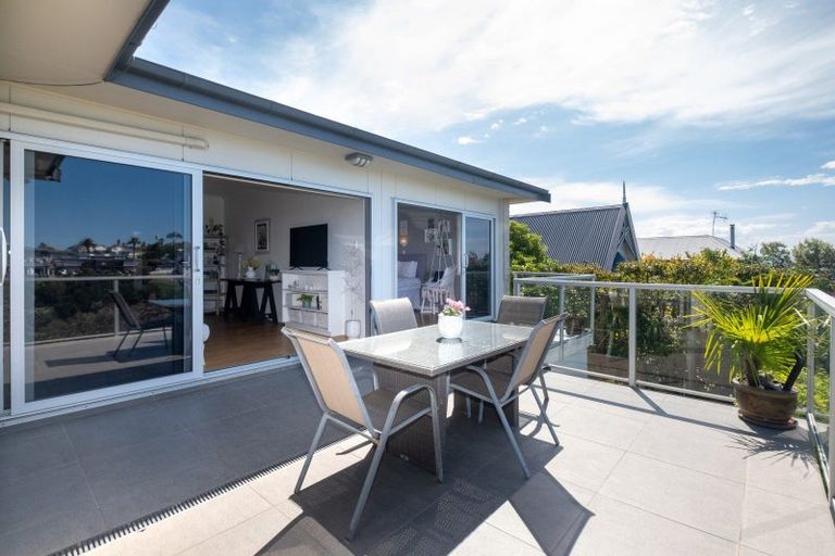 Photo of property in 31 Fitzroy Road, Bluff Hill, Napier, 4110