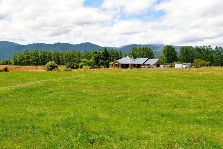 Photo of property in 158 Shillingford Boulevard, Rolleston, 7615