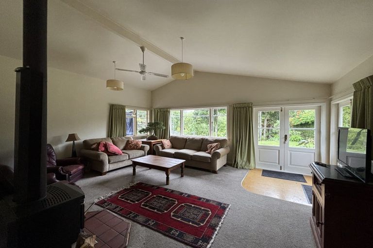 Photo of property in 151 Commercial Street, Takaka, 7110