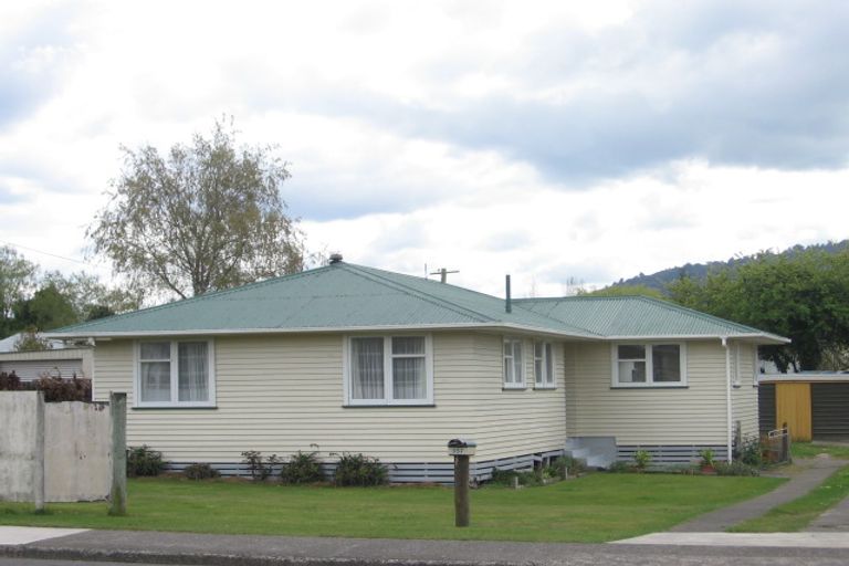 Photo of property in 357 Malfroy Road, Pomare, Rotorua, 3015