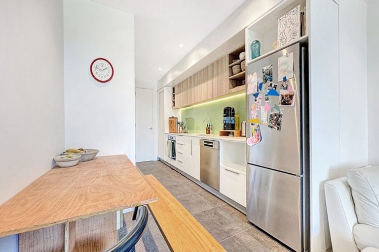 Photo of property in 502/1 Buscomb Avenue, Henderson, Auckland, 0610