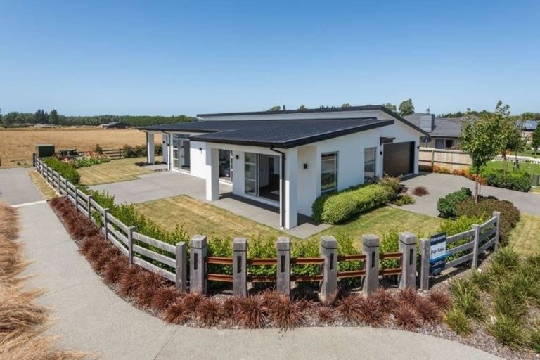 Photo of property in 1 Catchpole Place, Woodend, 7610