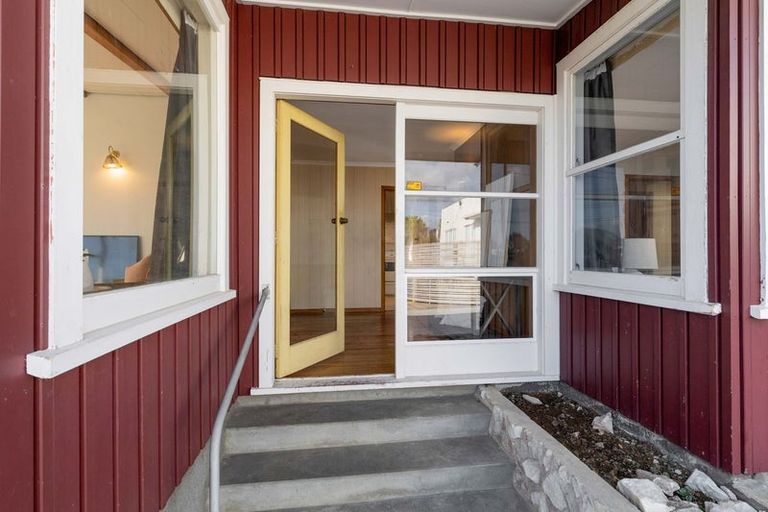 Photo of property in 173 Tukapa Street, Westown, New Plymouth, 4310