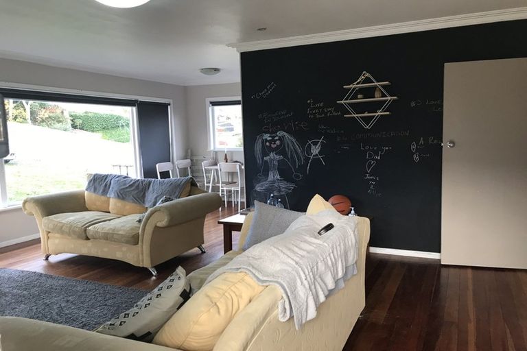 Photo of property in 130 Brooklands Road, Brooklands, New Plymouth, 4310