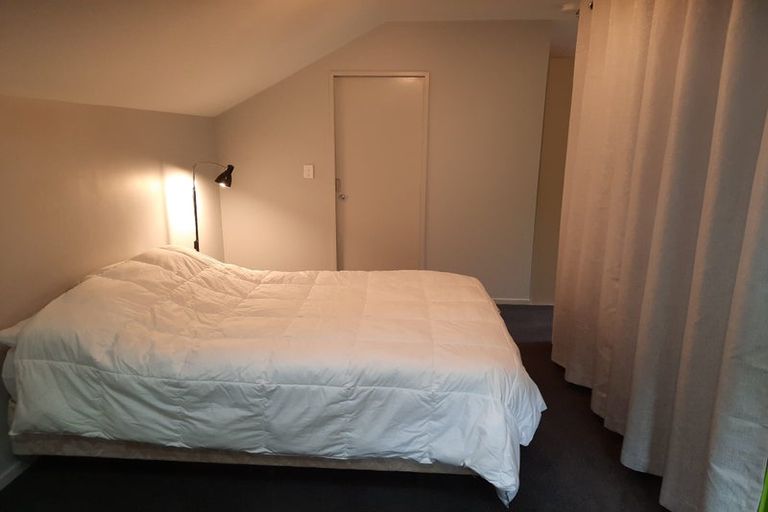 Photo of property in 21 Thatcher Crescent, Crofton Downs, Wellington, 6035