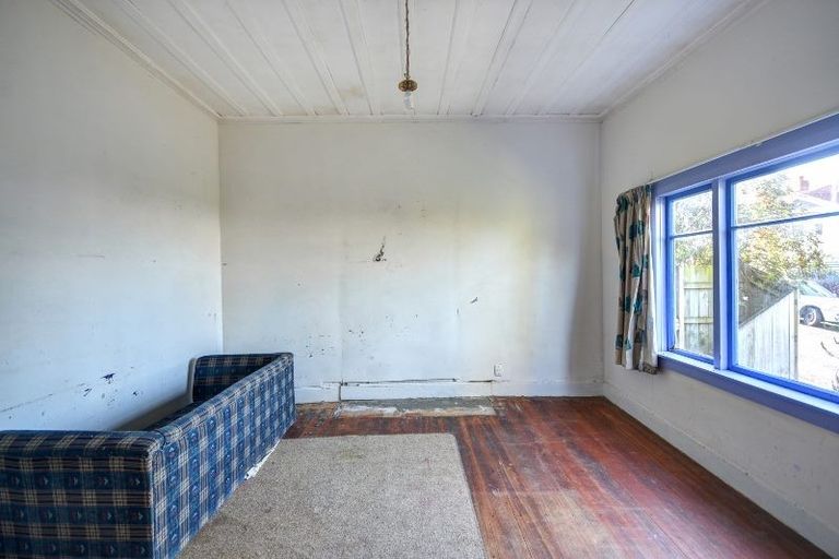 Photo of property in 16 Peel Street, Mornington, Dunedin, 9011