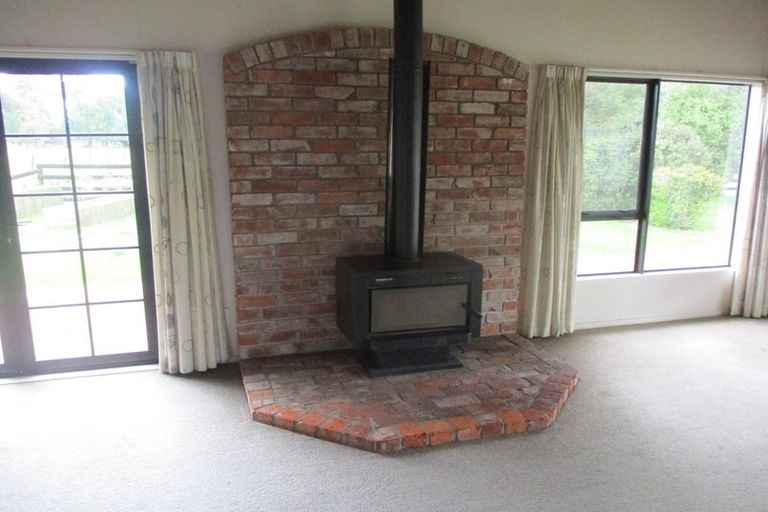 Photo of property in 370 Arapaepae Road, Levin, 5571