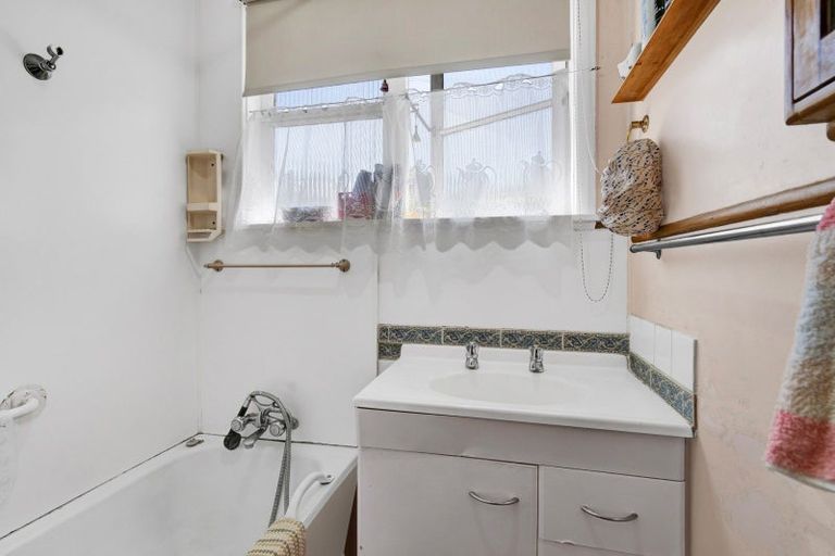 Photo of property in 21 Blackmore Street, Lynmouth, New Plymouth, 4310