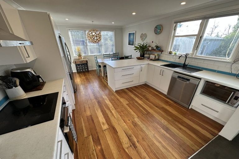 Photo of property in 2 Mcduff Place, Havelock North, 4130