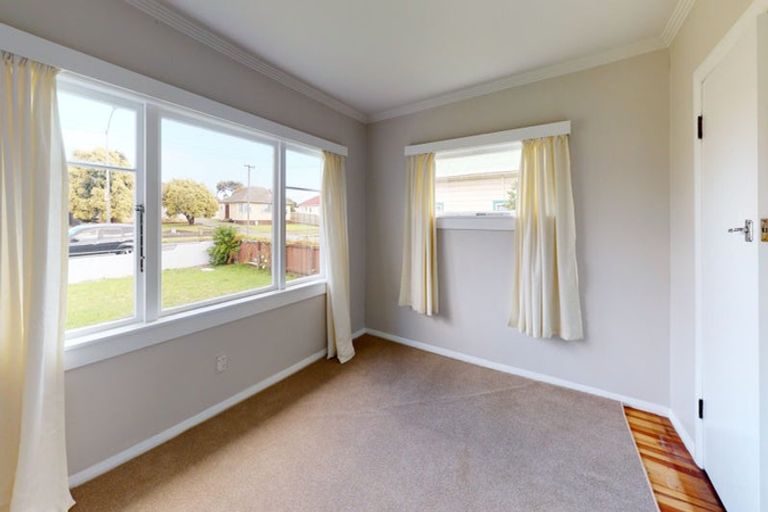 Photo of property in 82 Puriri Street, Gonville, Whanganui, 4501