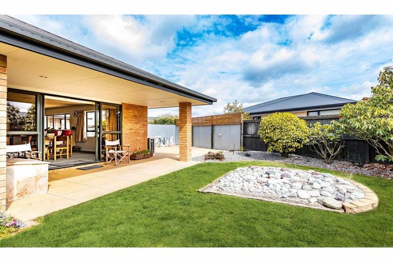 Photo of property in 6 Mclean Place, Woodend, 7610