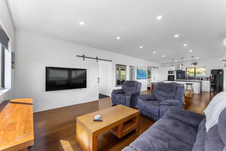 Photo of property in 32a Woodvale Grove, Fairfield, Lower Hutt, 5011