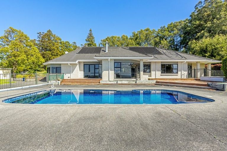 Photo of property in 111 Kennedy Road, Dairy Flat, Albany, 0792