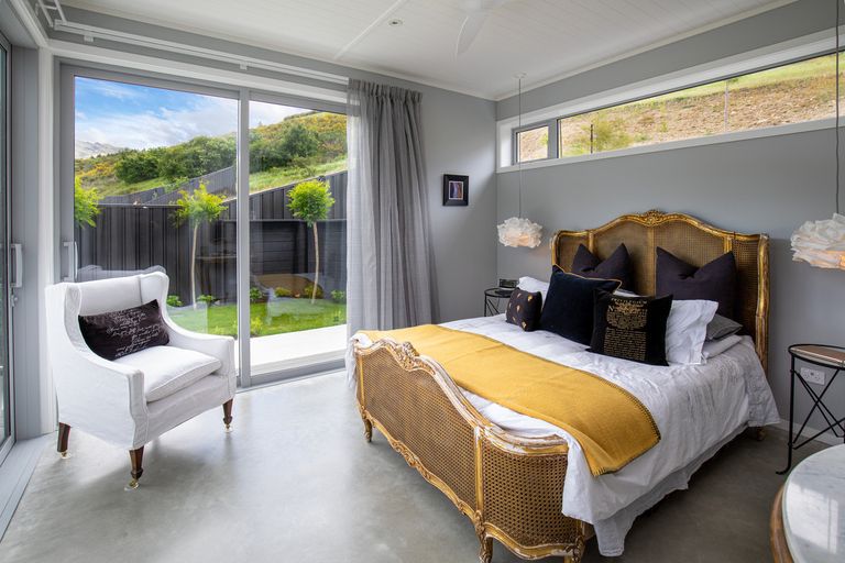 Photo of property in 32 Naylor Street, Clyde, 9330