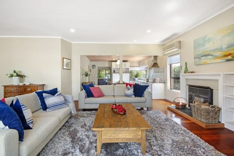 Photo of property in 3 Sale Street, Cockle Bay, Auckland, 2014