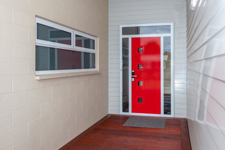 Photo of property in 300 Port Road, Whangamata, 3620