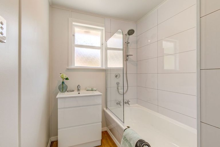 Photo of property in 57 Rangituhi Crescent, Takapuwahia, Porirua, 5022