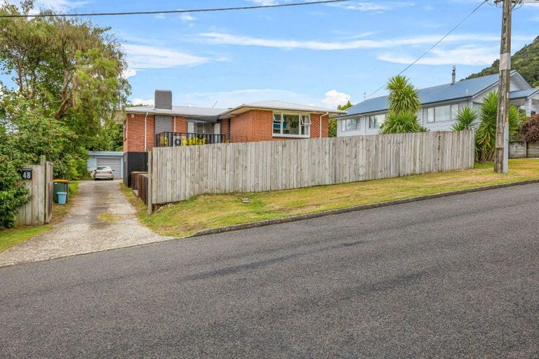 Photo of property in 48 Thomas Crescent, Western Heights, Rotorua, 3015