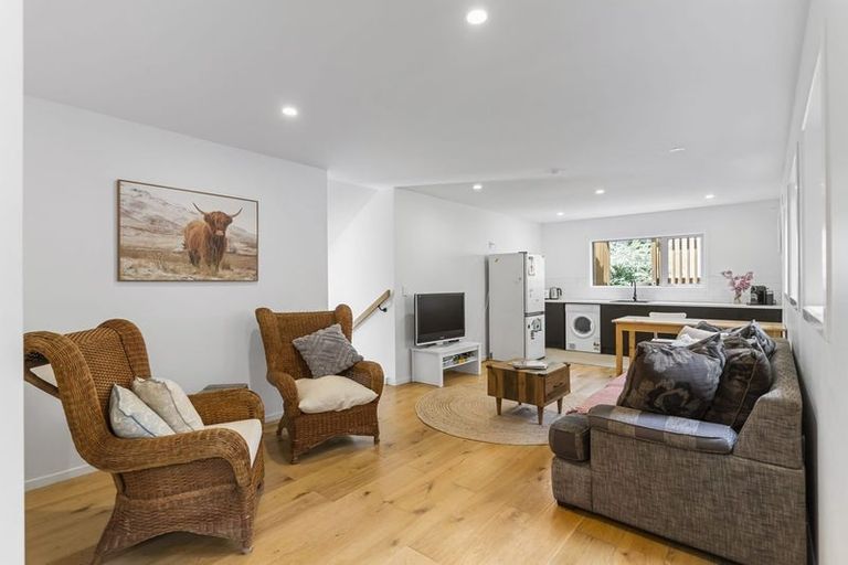 Photo of property in 9a Mirage Place, Beach Haven, Auckland, 0626