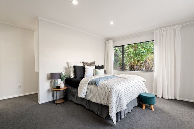 Photo of property in 7 Joseph Banks Drive, Whitby, Porirua, 5024