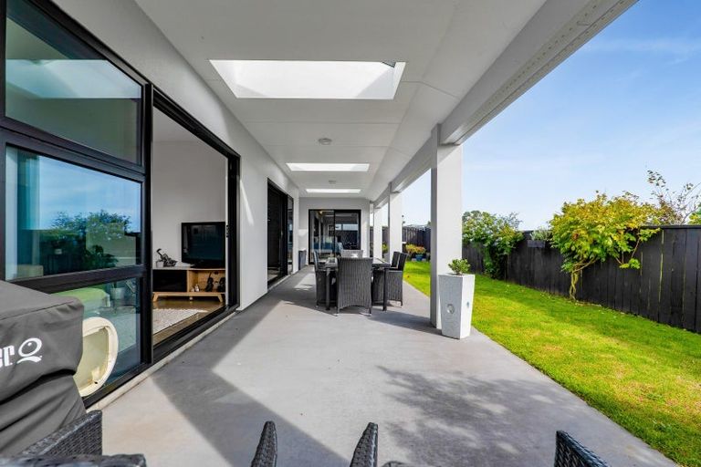 Photo of property in 4 Cessna Lane, Glen Avon, New Plymouth, 4312