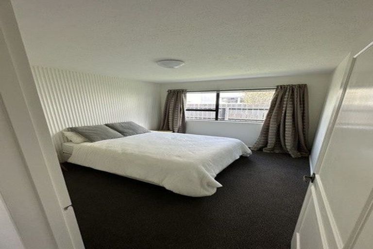 Photo of property in 2/218 Lincoln Road, Addington, Christchurch, 8024