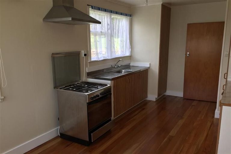 Photo of property in 7 Granby Place, Westown, New Plymouth, 4310