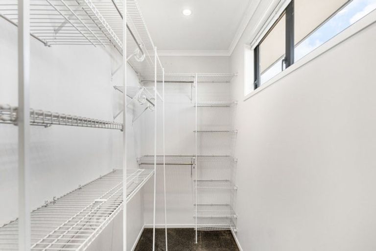 Photo of property in 15 Pyne Crescent, Pokeno, 2402