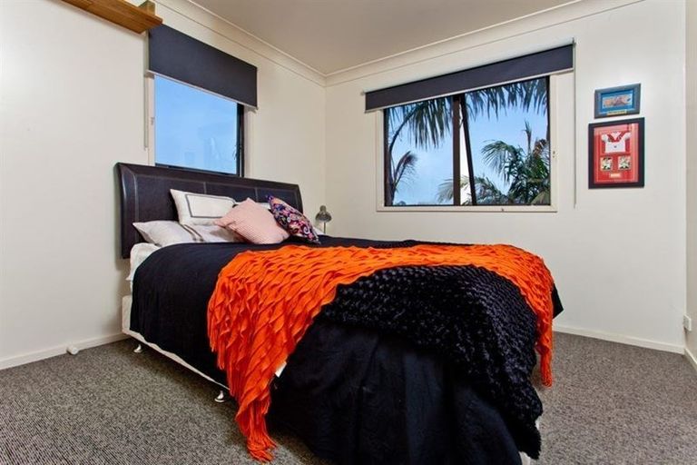 Photo of property in 32 Chadlington Avenue, Henderson, Auckland, 0612