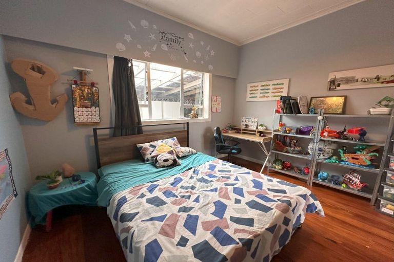 Photo of property in 61 Blake Street, Waitara, 4320