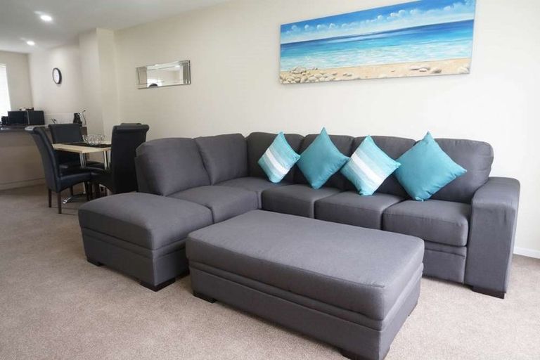 Photo of property in 3/23 Opito Way, East Tamaki, Auckland, 2013