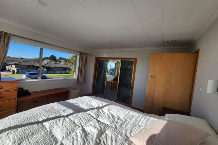 Photo of property in 32 Mahoe Street, Inglewood, 4330