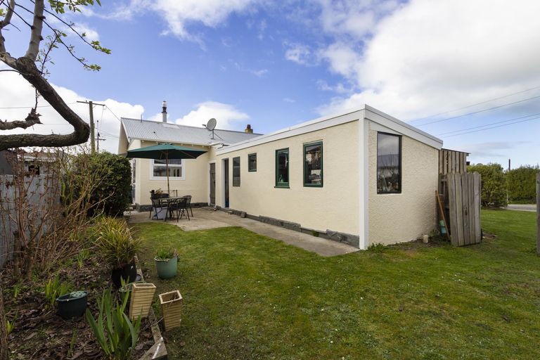 Photo of property in 24 Lune Street, South Hill, Oamaru, 9400