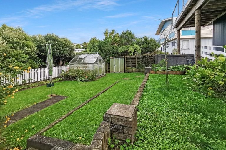 Photo of property in 24 Cypress Drive, Maungaraki, Lower Hutt, 5010