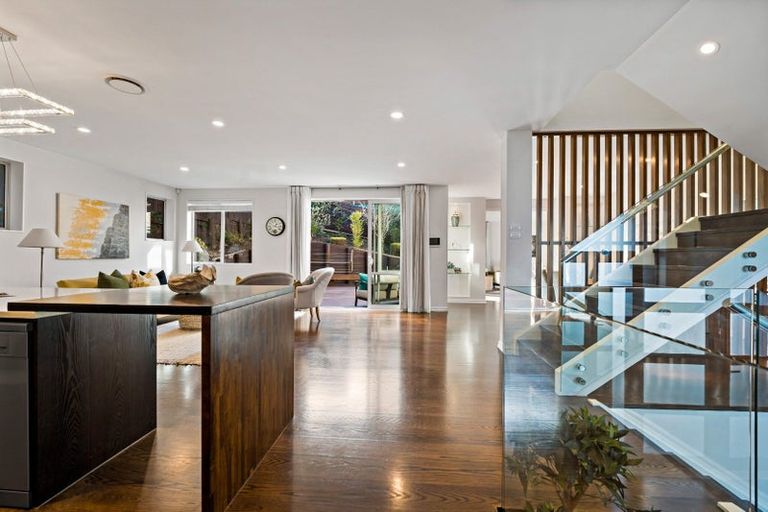 Photo of property in 52 Corricvale Way, Northcross, Auckland, 0630