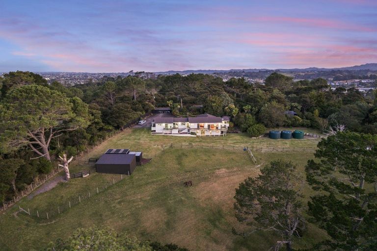 Photo of property in 23 Crows Road, Swanson, Auckland, 0614