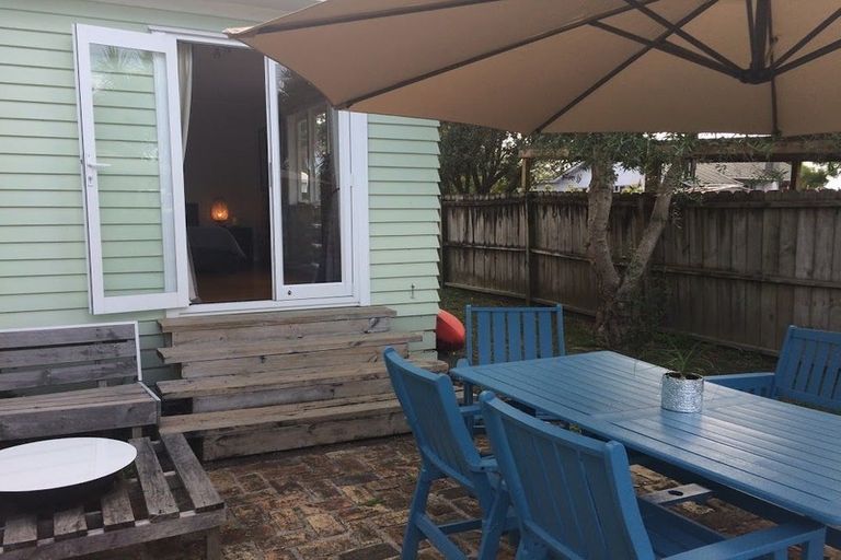 Photo of property in 1/16 Lancaster Road, Beach Haven, Auckland, 0626