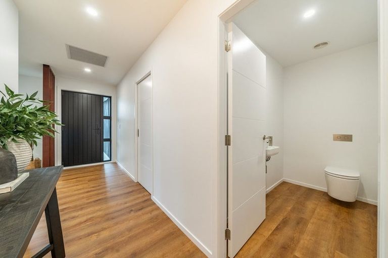 Photo of property in 4 Mcmillan Lane, Wallaceville, Upper Hutt, 5018