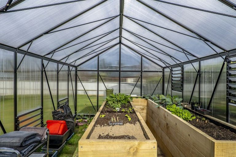 Photo of property in 24 King Street, Coalgate, 7673