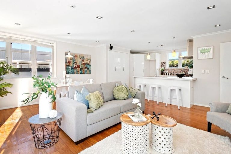 Photo of property in 1044 High Street, Avalon, Lower Hutt, 5011