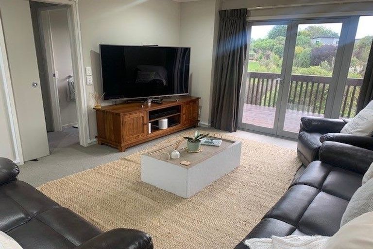 Photo of property in 88b Kirton Drive, Riverstone Terraces, Upper Hutt, 5018