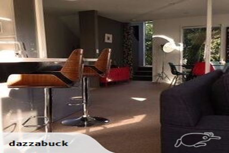 Photo of property in 6 Glentui Grove, Khandallah, Wellington, 6035