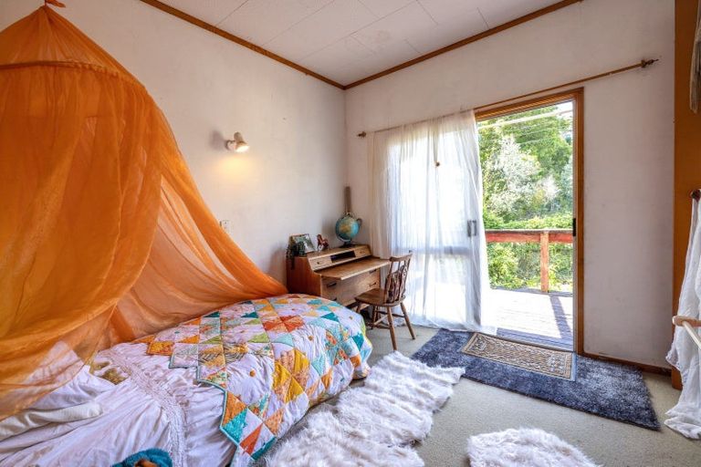 Photo of property in 18 Manuka Road, Oneroa, Waiheke Island, 1081